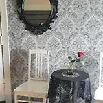 Miilia Maalaismajoitus Ja Karijoki
