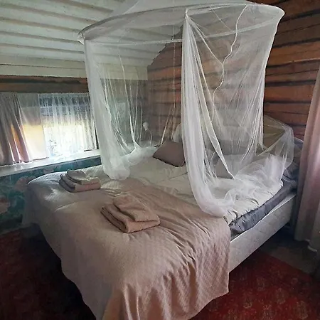 Miilia Maalaismajoitus Ja Couette-café Karijoki