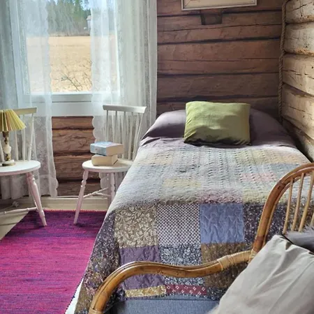 Couette-café Miilia Maalaismajoitus Ja *