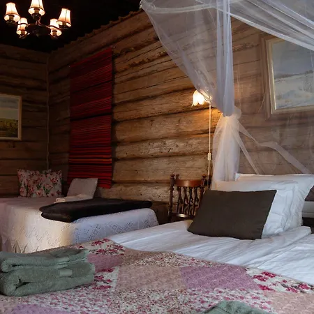 Miilia Maalaismajoitus Ja Bed & Breakfast Karijoki