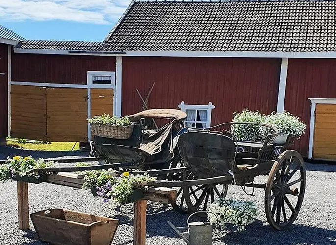 Miilia Maalaismajoitus Ja Bed & Breakfast *