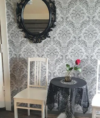 Miilia Maalaismajoitus Ja Karijoki