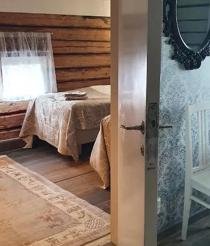 Miilia Maalaismajoitus Ja Karijoki