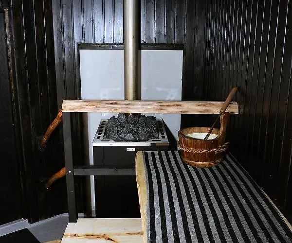 Miilia Maalaismajoitus Ja *