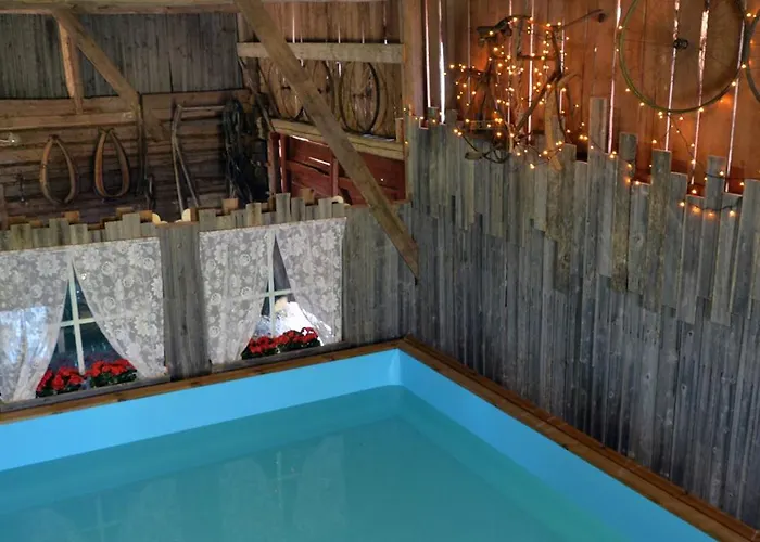 Miilia Maalaismajoitus Ja Bed & Breakfast Karijoki