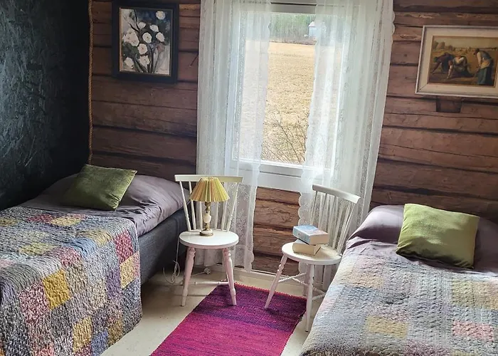 Miilia Maalaismajoitus Ja Karijoki