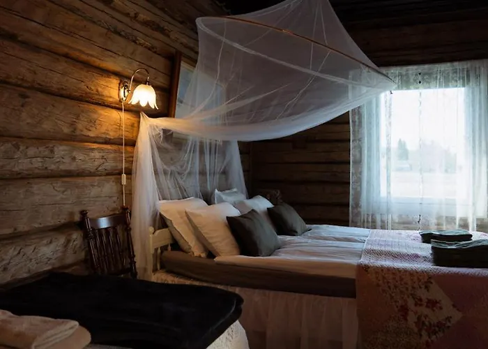 Miilia Maalaismajoitus Ja Bed & Breakfast Karijoki