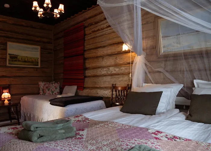 Miilia Maalaismajoitus Ja Bed & Breakfast Karijoki